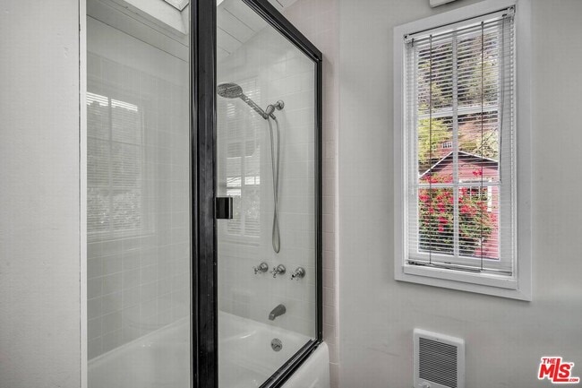 Building Photo - 10546 Selkirk Ln