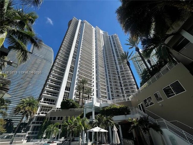 Building Photo - 901 Brickell Key Blvd