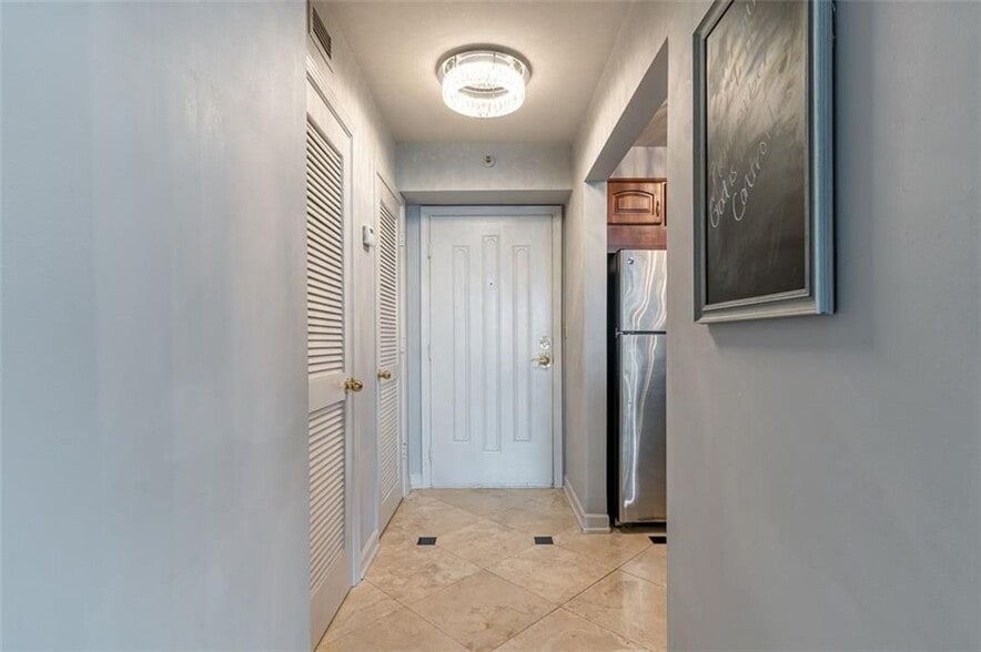 Building Photo - 2870 Pharr Ct S Northwest