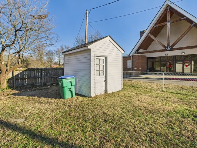 Building Photo - 3807 Midlothian Tpke