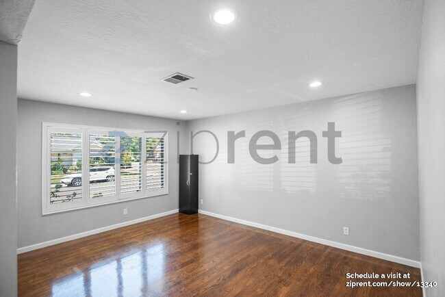 Building Photo - 6186 Alvord Way