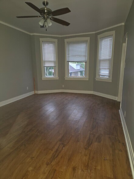 Building Photo - 8445 S Marquette Ave