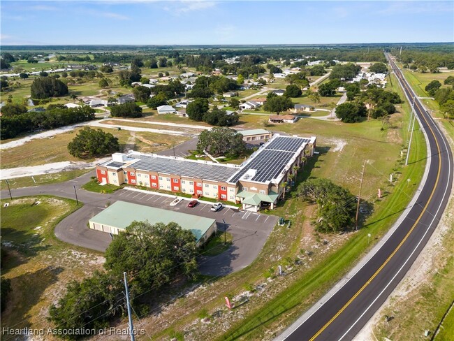 Building Photo - 260 Spanish Moss Cir