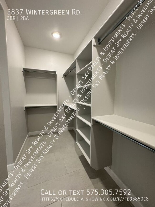 Building Photo - 3837 Wintergreen Rd