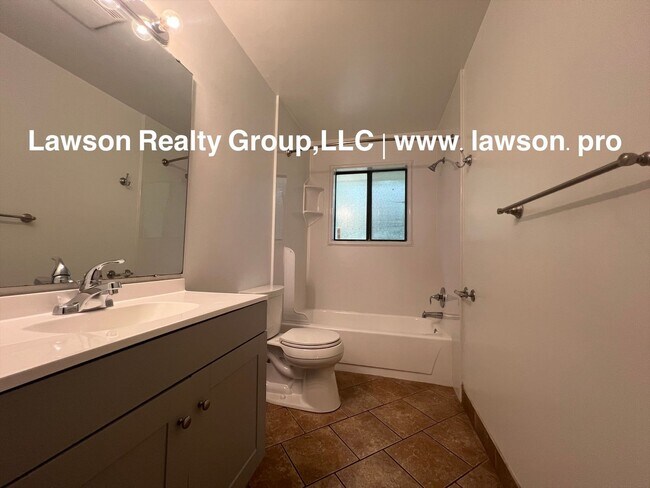 Building Photo - Charming and Clean- Hollins Three Bedroom ...