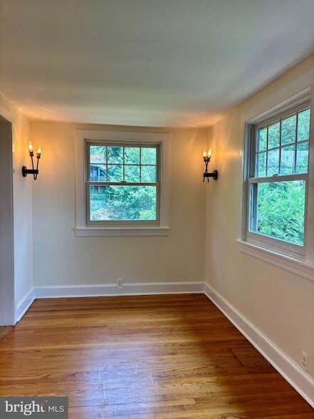 Building Photo - 155 Ridgeway Cir