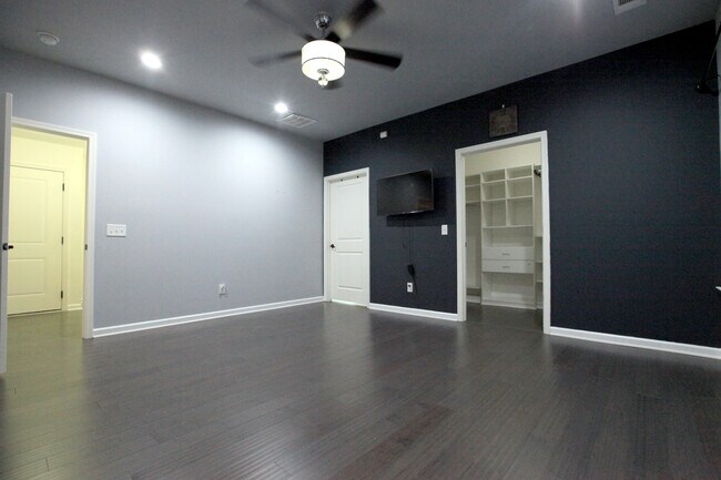 Building Photo - 1640 Brockton Ln