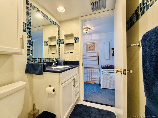 Building Photo - 9500 S Ocean Dr