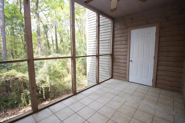 Building Photo - Charming 2-Bedroom, 2-Bath Home in Village...