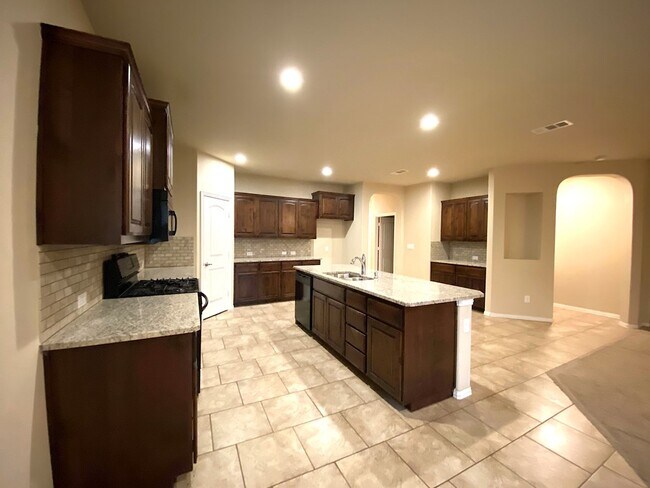 Building Photo - 7013 XIT Ranch Rd