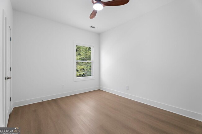 Building Photo - 173 Brush Creek Ct