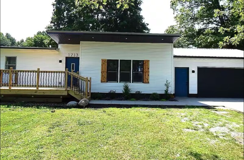 Primary Photo - 1713 5th St