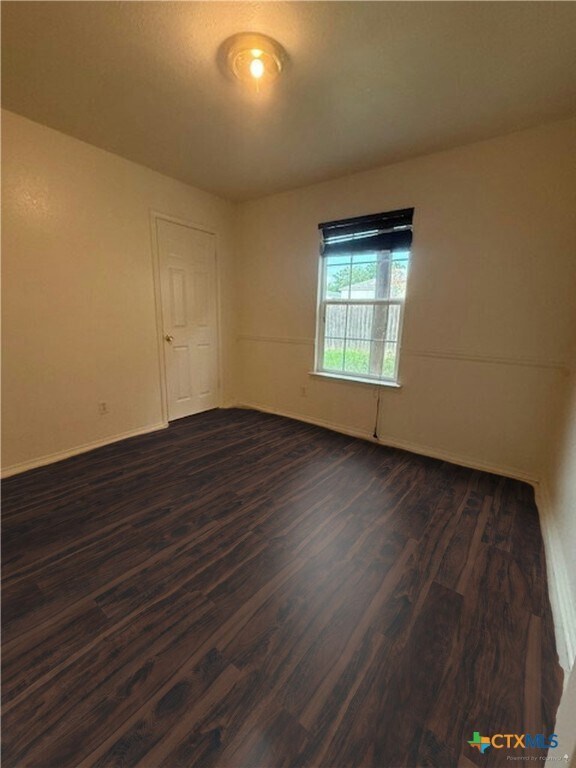Building Photo - 1160 Hilltop Dr