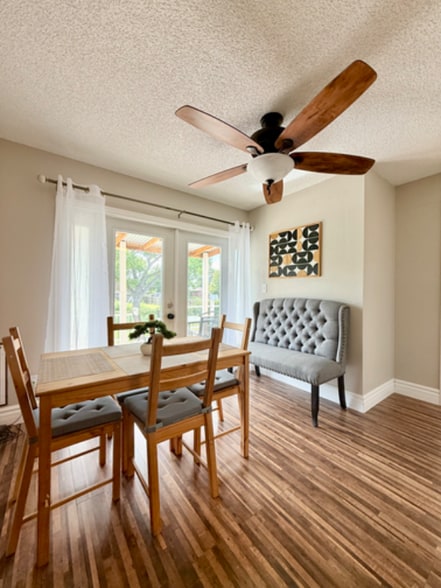 Primary Photo - 1601 27th Ave