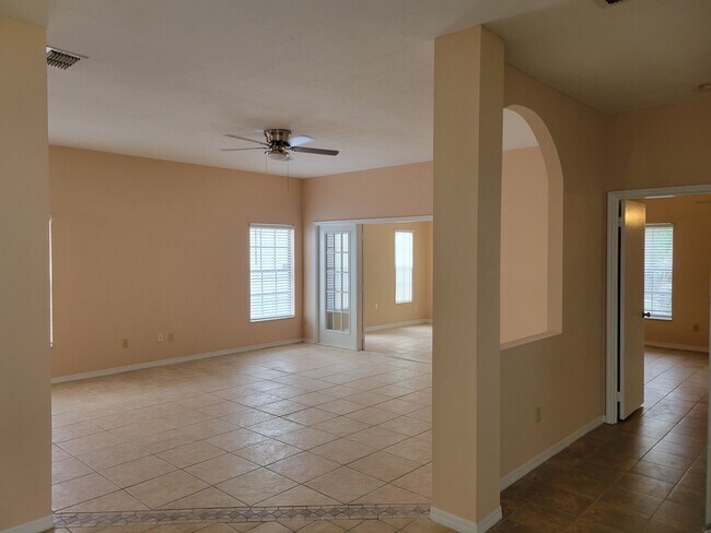 Building Photo - 11541 Pumpkin Seed Ct