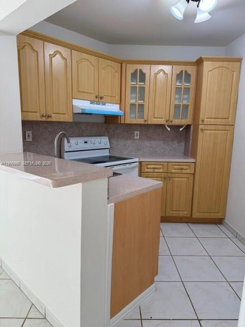 Building Photo - 660 W Park Dr