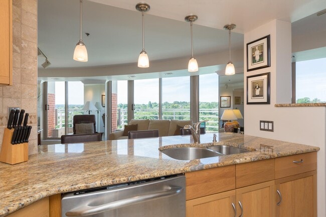 Building Photo - 1275 25th St NW