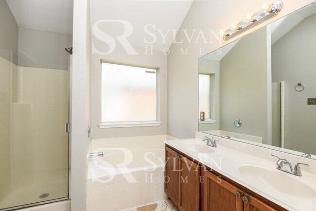 Building Photo - Carve Out a Great Life Here!