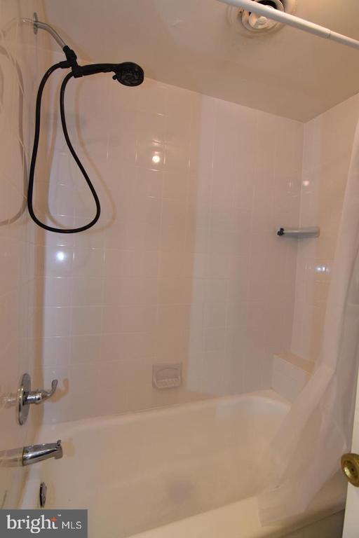 Building Photo - 6497 Windham Ave