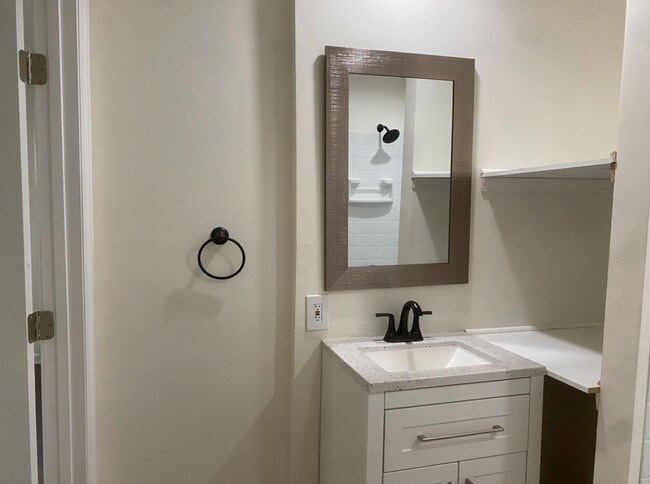 Building Photo - 4908 3rd Ave S