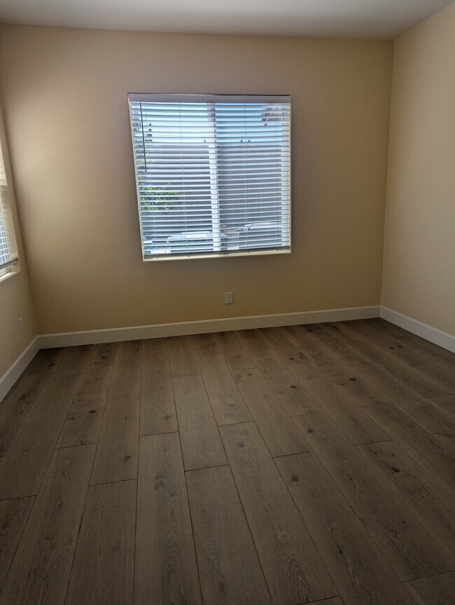 Room in In-Law unit - 2461 Coloma Ln