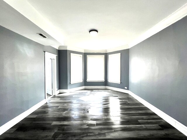 Building Photo - 6630 S Rhodes Ave