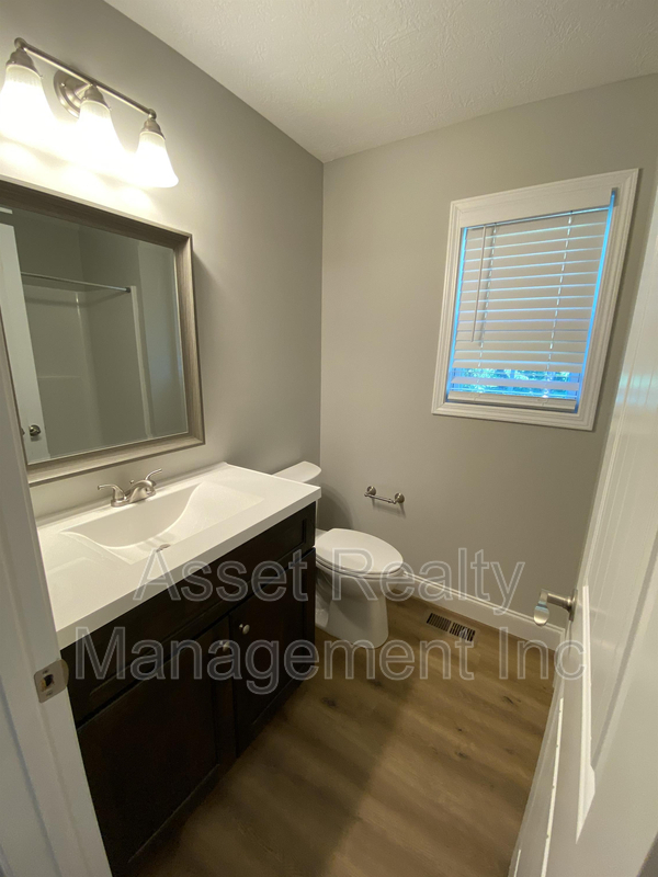 Building Photo - 252-254 Highland Avenue - 254