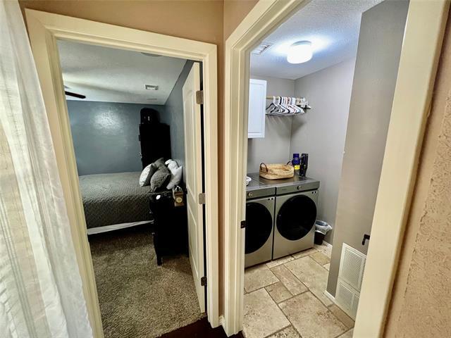 Building Photo - 7812 Woodharbor Dr