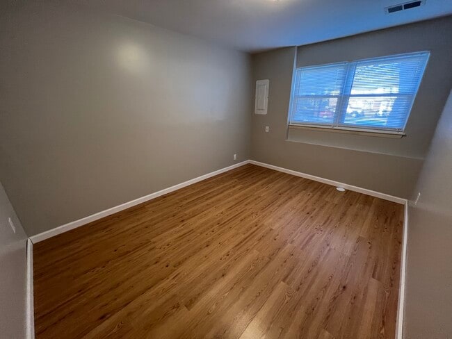 Building Photo - 17 Gallorette Ct