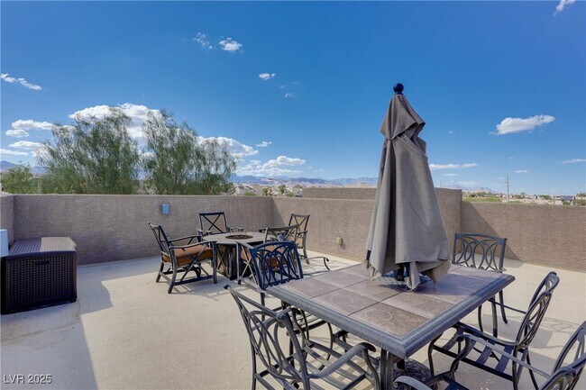Building Photo - 10068 Emerald Edgewater Ct