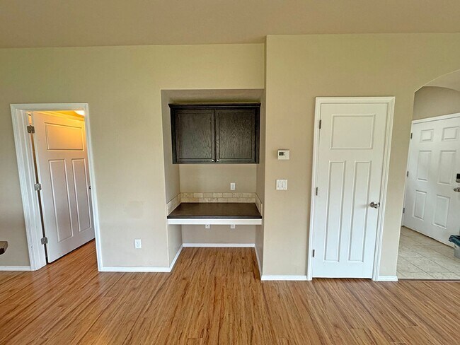 Building Photo - 368 Stone Fly Dr