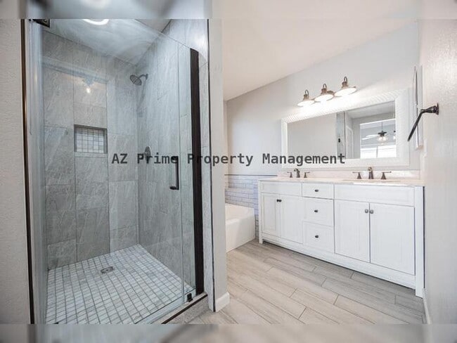 Building Photo - 8870 W Villa Rita Dr