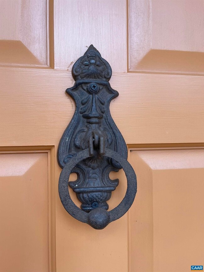 Building Photo - 301 Georgetown Ln