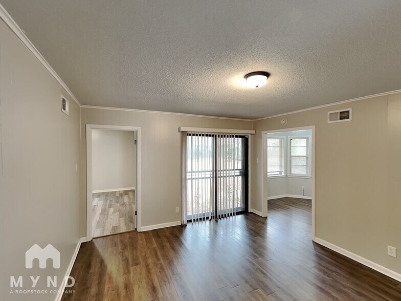 Building Photo - 5160 Rolling Meadows Dr