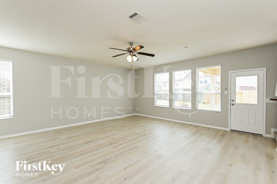 Building Photo - 14902 Holland Grove Ct