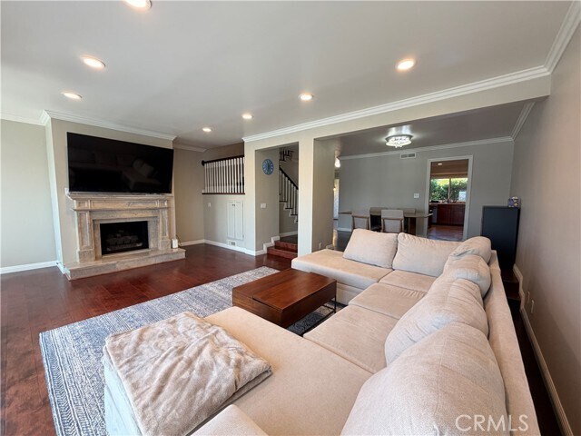 Building Photo - 77 Cottonwood Cir
