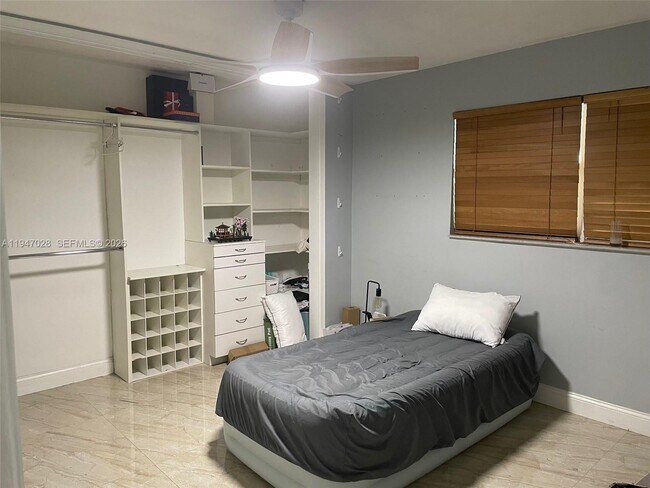 Building Photo - 14503 SW 84th St