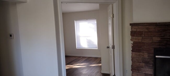 Building Photo - Sweet Sugarloaf Home