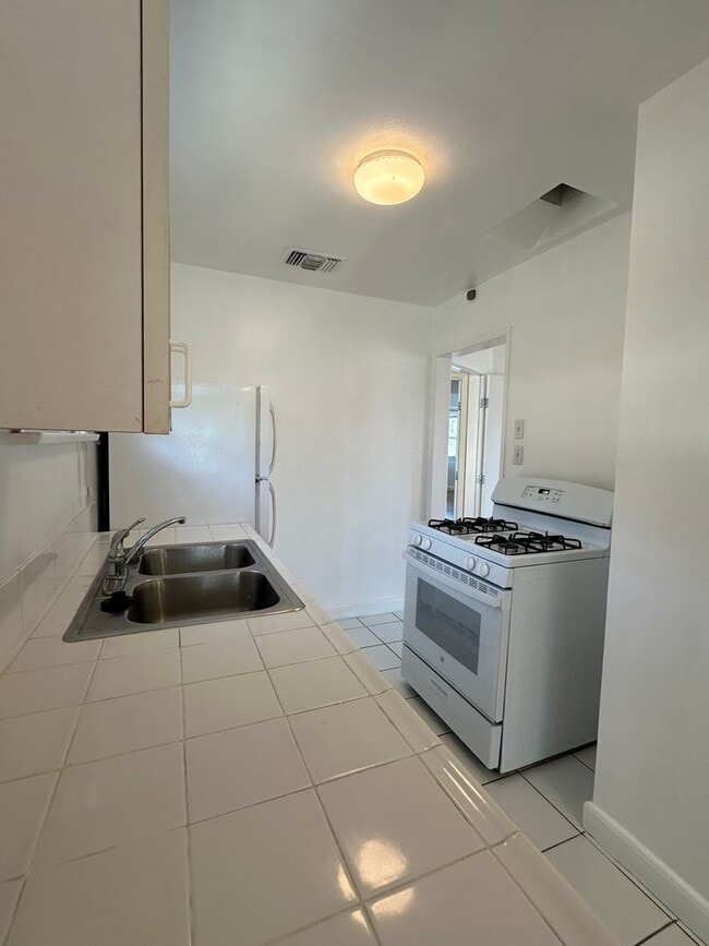 Building Photo - 3981 Falcon St