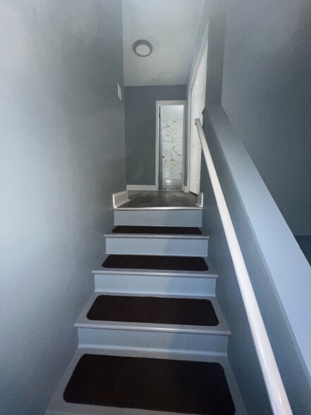 Building Photo - 7560 Taylor Rd