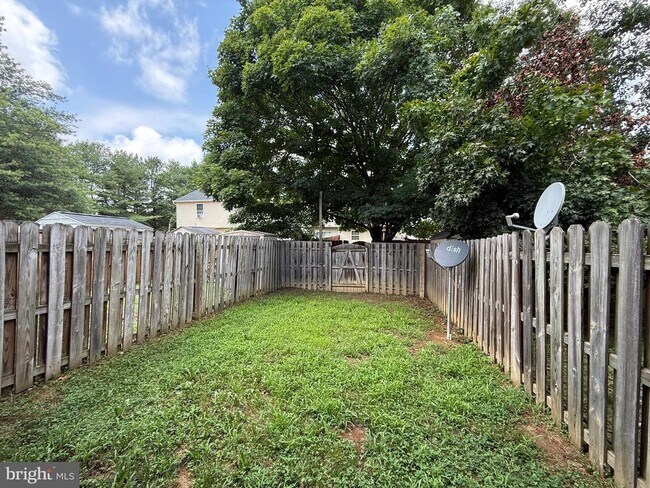 Building Photo - 10506 Boxmeer Ct