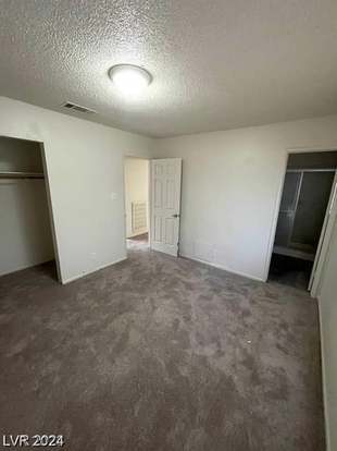 Building Photo - 3955 Ventura Way