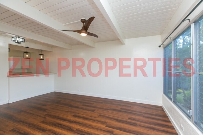 Building Photo - 1379 Hunakai St