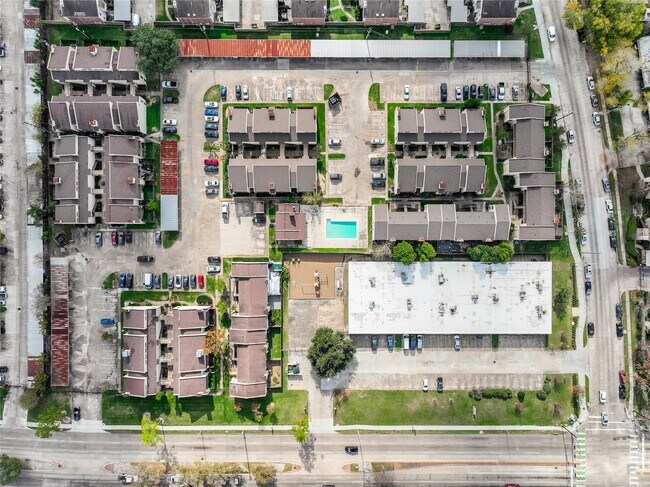 Building Photo - 10075 Westpark Dr