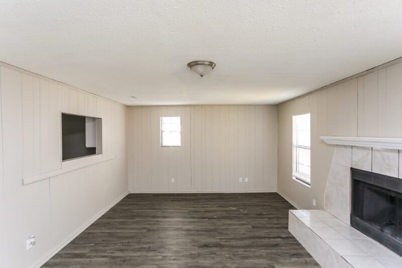 Building Photo - 2626 Princeton Dr