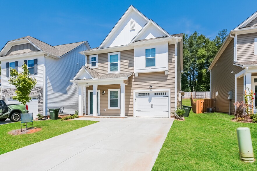 Building Photo - 136 Highland Park Ct