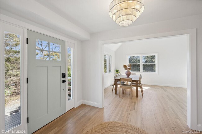 Building Photo - 535 Birch Ln