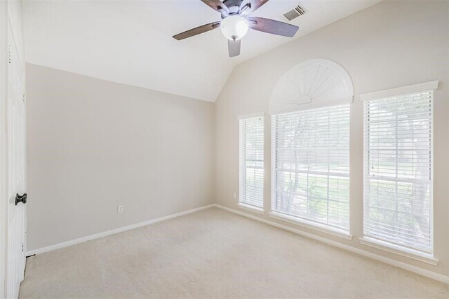Building Photo - 17218 Hamilwood Dr