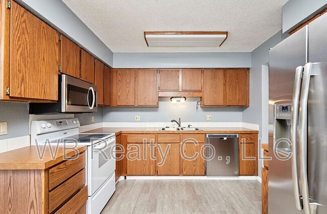 Building Photo - 200 Corene Ave