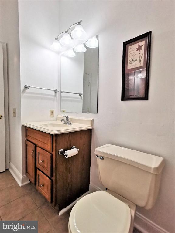 Building Photo - 306 Waters Edge Dr